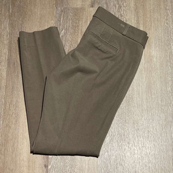 Banana Republic Pants - Banana Republic Sloan‎ Fit Women's Khaki Straight Leg Ankle Pants Size 6 EUC